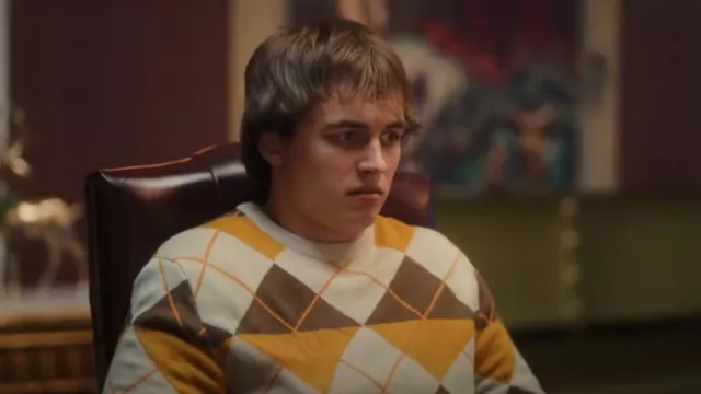 Suéter de Only & Sons con patrón de Argyle en marrón usado por Cal (Austin Kane) como se ve en The Santa Clauses (S02E04)