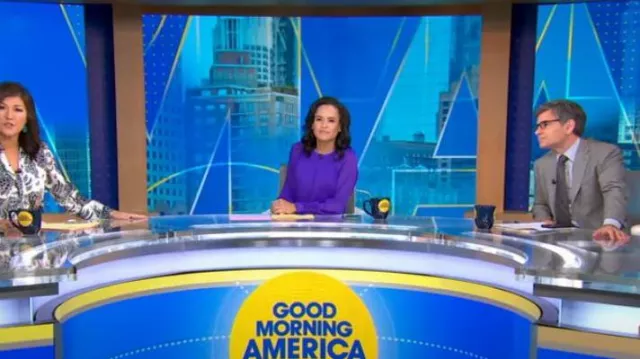 Ann Taylor Shirred Smocked Cuff Top worn by Linsey Davis as seen in Good Morning America on November 27, 2023