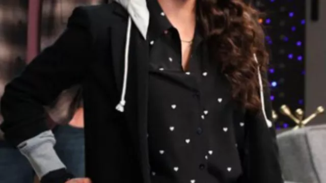 Blazer à capuche noir porté par Lacey Quinn (Gabrielle Walsh) dans Found (S01)