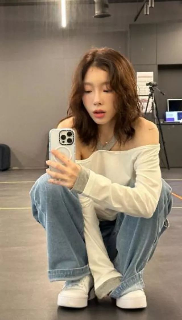 Casetify Custom Magsafe Case worn by Taeyeon on her  Instagram on June 11, 2023