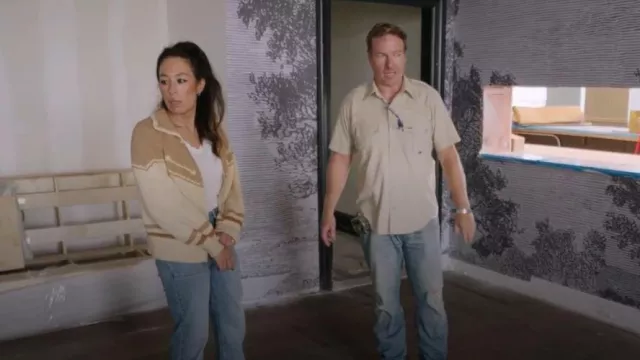 The Great The Ranch Cardigan Cream worn by Joanna Gaines as seen in Fixer Upper: The Hotel (S01E04)