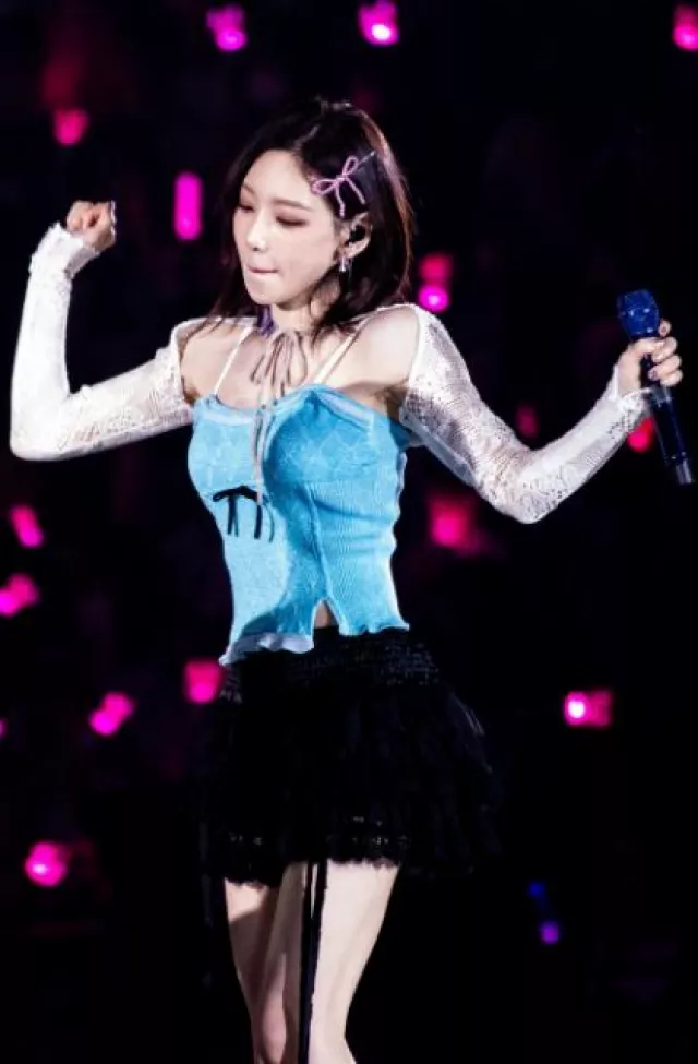 Nothing But Mini Square Heart-Shape Earrings worn by Taeyeon at Odd of Love Concert: Hong Kong on June 10, 2023