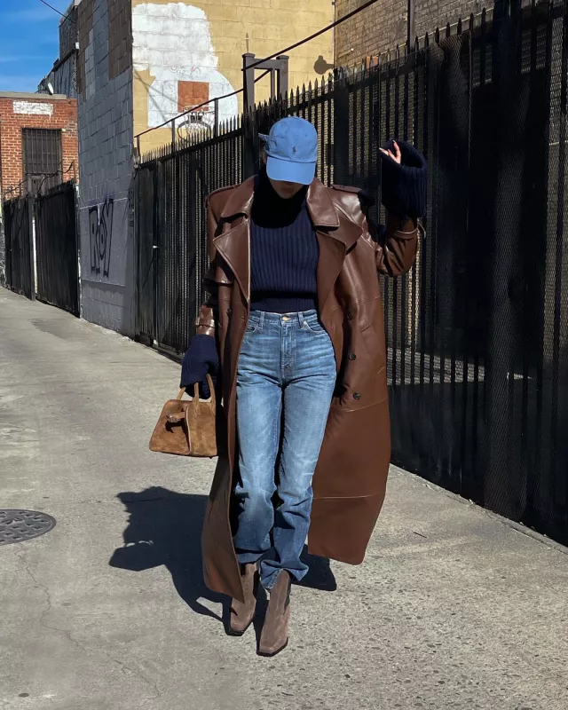 Helsa Esti Turtleneck Sweater in Navy worn by Elsa Hosk on her  Instagram Story on December 4, 2023