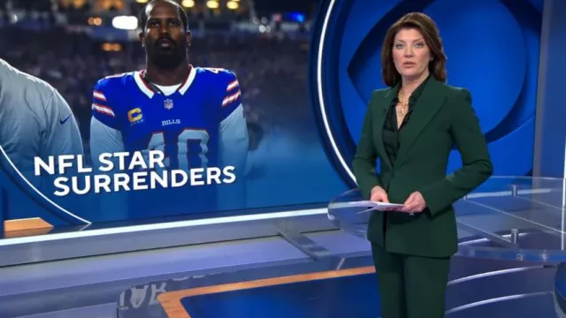 Michael Kors Collection Haylee Pants in Forest worn by Norah O'Donnell as seen in CBS Evening News on December 8, 2023