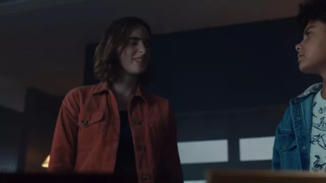 Forever 21 Cor­duroy Jack­et worn by Pam (Marnie McPhail) as seen in Orphan Black: Echoes (S01E03)