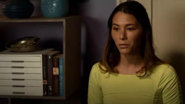 Topshop Long Sruched Slinky Top worn by Izzie Taylor (Fivel Stewart) as seen in Atypical (S04E10)