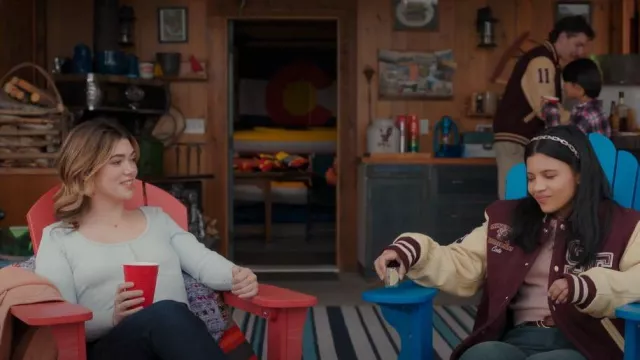 Aritzia Izzy Cardi­gan worn by Erin (Alisha Newton) as seen in My Life with the Walter Boys (S01E04)