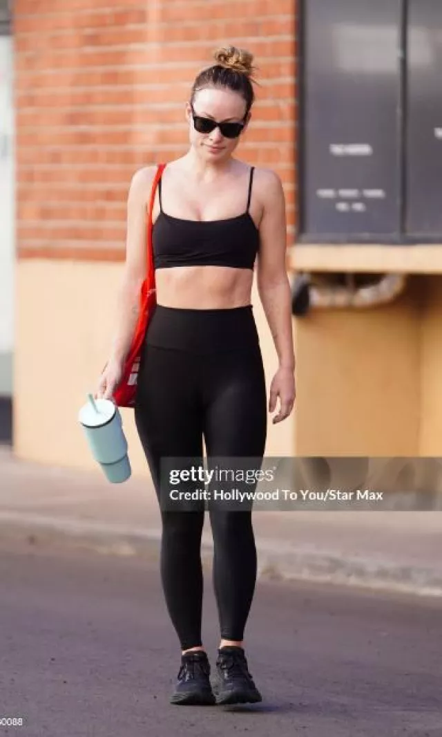 Hydro Flask 40 Oz All Around Travel Tumbler used by Olivia Wilde in La on December 6, 2023