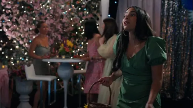 Cinq A Sept Megan Dress worn by Daisy Jiménez (Haskiri Velazquez) as seen in Saved by the Bell (S02E01)