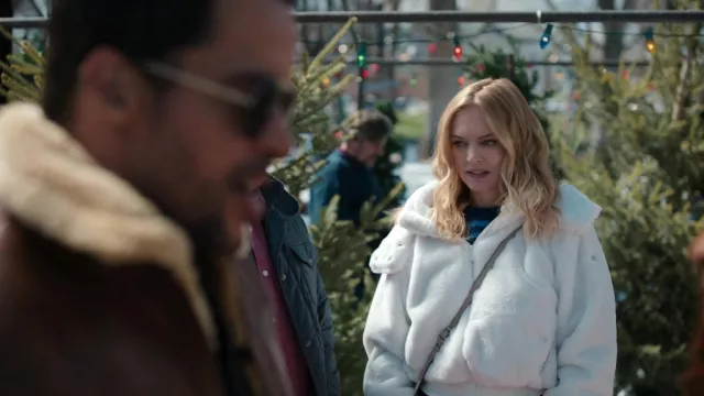 Manteau En Fausse Fourrure - Taille M, Multicouleur, Quasiment Jamais Porté, Occasion En Très Bon état