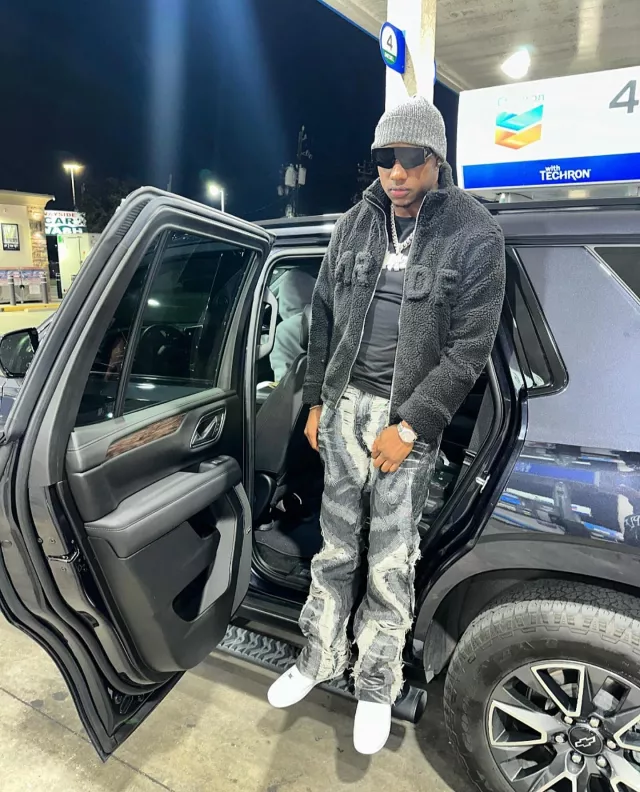 Who Decides War Black 'MRDR' Fleece Jacket worn by Rob49 on the Instagram account @rob49up