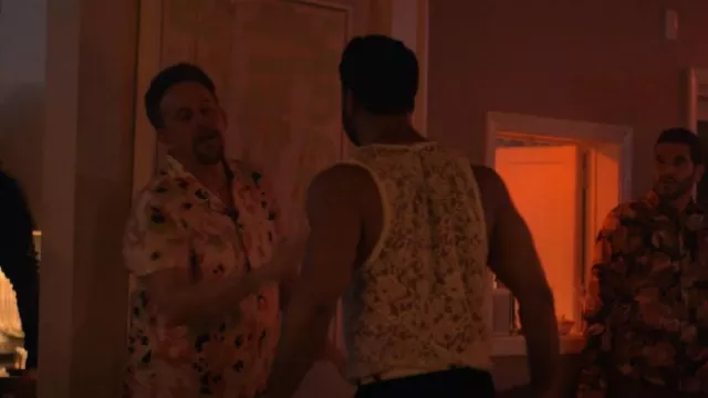 Levi Clas­sic Camp Shirt worn by Viggy (Stephen Guarino) as seen in Bookie (S01E06)