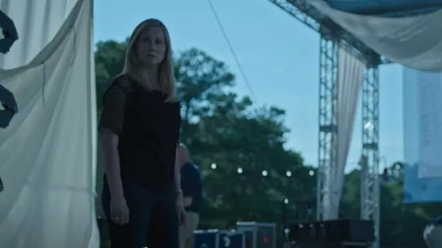 Sandro Tee worn by Wendy Byrde (Laura Linney) as seen in Ozark (S04E13)