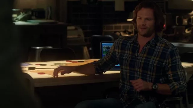 Chemise de travail Lucky Brand Elm Indigo portée par Sam Winchester (Jared Padalecki) comme on le voit dans Supernatural (S13E03)