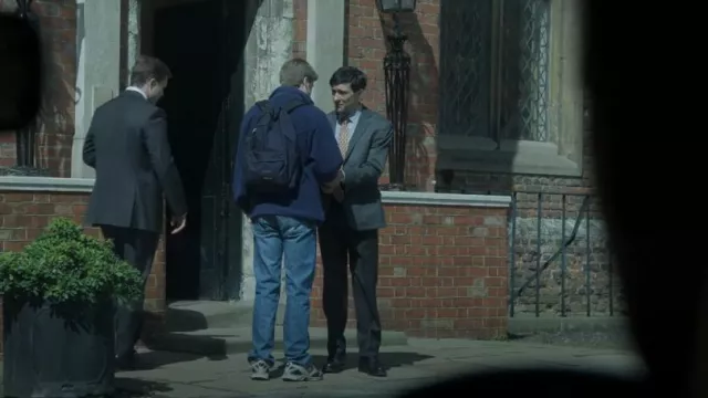 Eastpak Padded Pak worn by Prince William (Ed McVey) as seen in The Crown (S06E05)