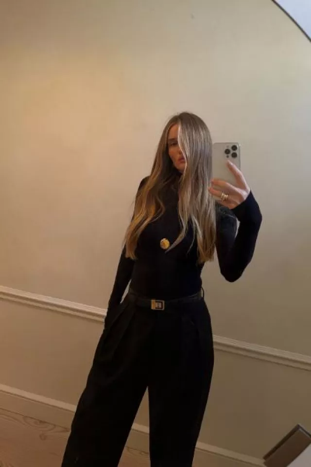Saint Laurent Female Buckle Belt In Crocodile-Embossed Leather worn by  Rosie Huntington-Whiteley on her Instagram Post on December 21, 2023