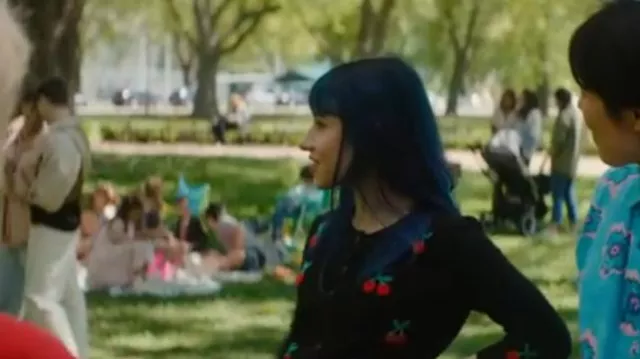 Dollskill Cher­ry Pop Caredi­gan as seen in Slip (S01E03)