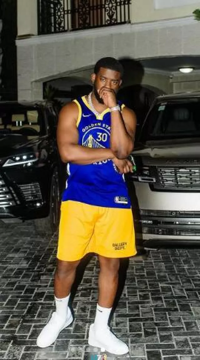 Nike Golden State Warriors #30 Curry Blue 'Icon' Jersey worn by Tion Wayne on the Instagram account @tionwayne