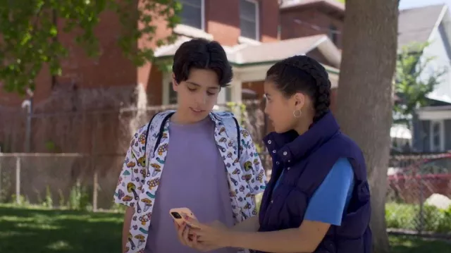 ALab Button-Down Shirt Mushrooms Multicolor Short Sleeve worn by Dy­lan Hels­ing (Zebastin Borjeau) as seen in I Woke Up a Vampire (S01E01)