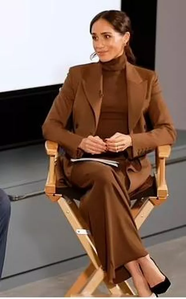 Valentino WideLeg Silk Pants in Chestnut Brown worn by Meghan Markle