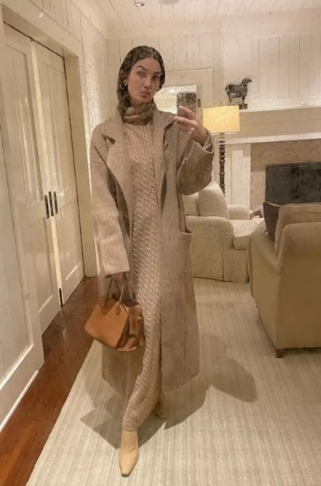 The Row Soft Margaux 10 Bag worn by Lily Aldridge on her Instagram Stories on January 1, 2024