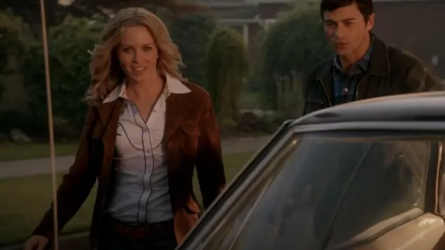 Guess Rose Button Up Shirt worn by Mary Campbell (Amy Gumenick) as seen in Supernatural (S04E03)