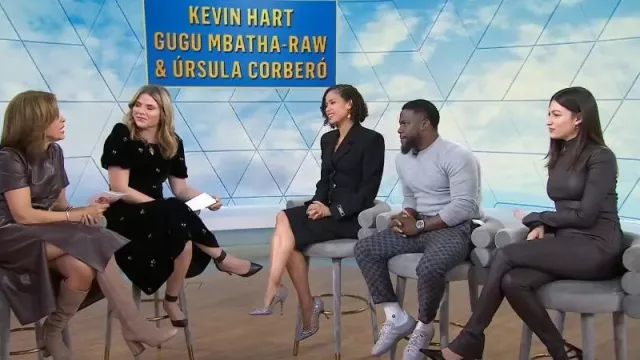 Blazer à simple boutonnage Versace Hourglass porté par Gugu Mbatha-Raw comme on le voit dans Today with Hoda & Jenna le 9 janvier 2024