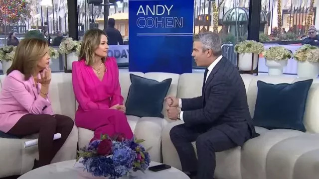 Sergio Hudson Signature High-Waisted Wool Wide-Leg Pants worn by Savannah Guthrie as seen in Today on January 10, 2024