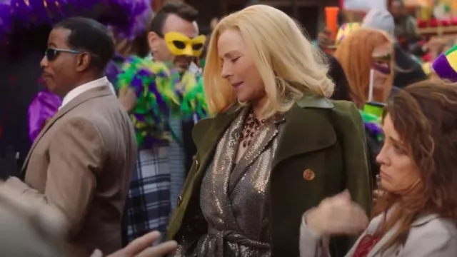 Badgley Mischka Se­quin Em­bell­ished Blaz­er worn by Margaret Monreaux (Kim Cattrall) as seen in Filthy Rich (S01E05)