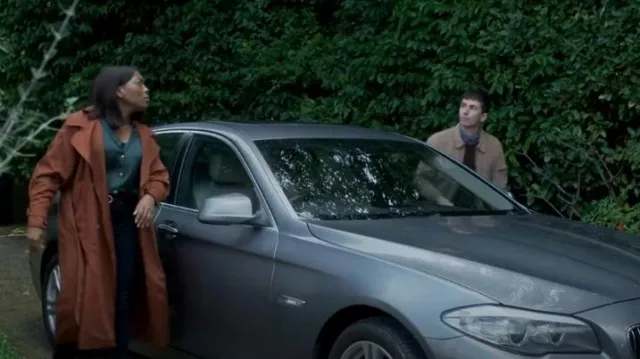 M&s Beige Cor­duroy Jack­et worn by Michael Whithall (Adam Isla O' Brien) as seen in Sanctuary: A Witch's Tale (S01E04)