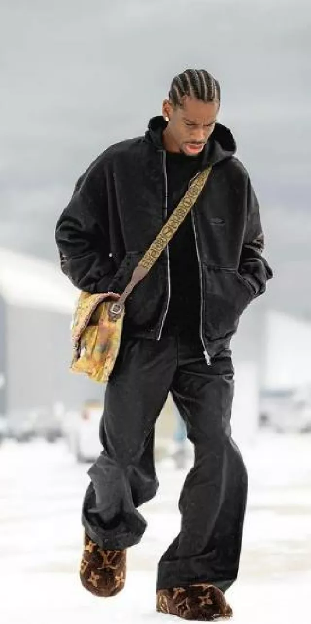 Chanel Distressed Canvas 'On The Pavement' Messenger Bag worn by Shai Gilgeous-Alexander on the Instagram account @shai