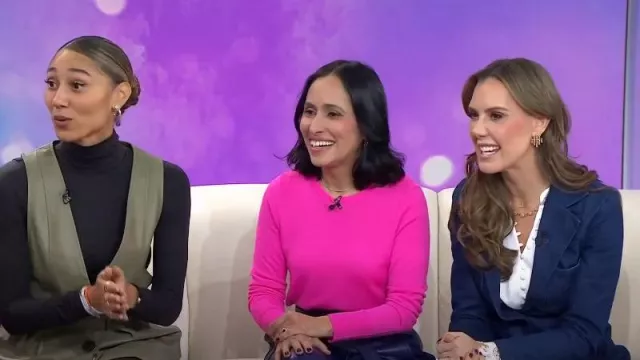 Chemisier à revers en dentelle Ava de L’Agence porté par Kendra Scott comme on le voit dans Today with Hoda & Jenna le 18 janvier 2024