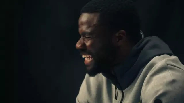 Sudadera con capucha Niek Tech Full Zip usada por Frances Tiafoe como se ve en Break Point (S02E03)