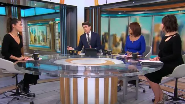 Elie Tahari Novelty Cut Out Rib Midi Dress worn by Dana Jacobson as seen in CBS Saturday Morning on January 25, 2024
