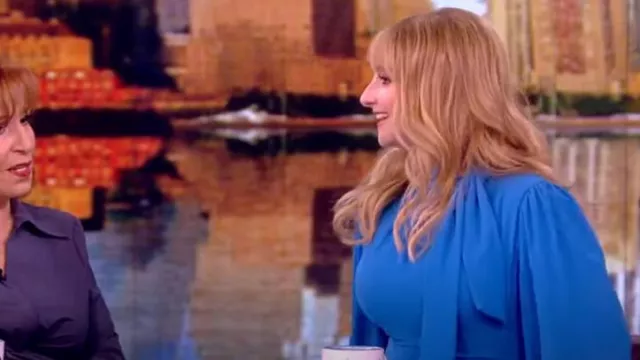 Maggy London Catalina Tie Neck Long Sleeve Fit & Flare Crepe Dress worn by Melissa Rauch as seen in The View on  January 30, 2024