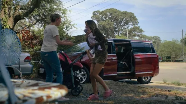 UGG Fluff Yeah Slippers worn by Renee Segna (Riley Voelkel) as seen in Hightown (S03E02)