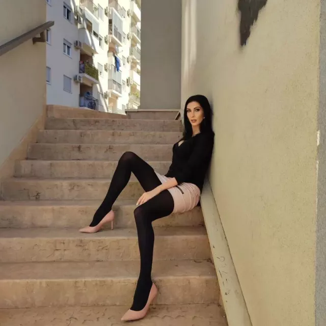 Skirt of Nevena Milutinovic on the Instagram account @nevenamilutinovic.official