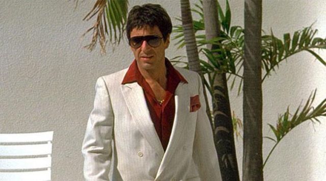 The white suit / red shirt Tony Montana (Al Pacino) in Scarface