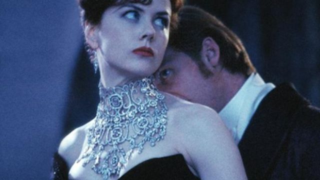 The necklace-diamond Satine (Nicole Kidman) in Moulin Rouge