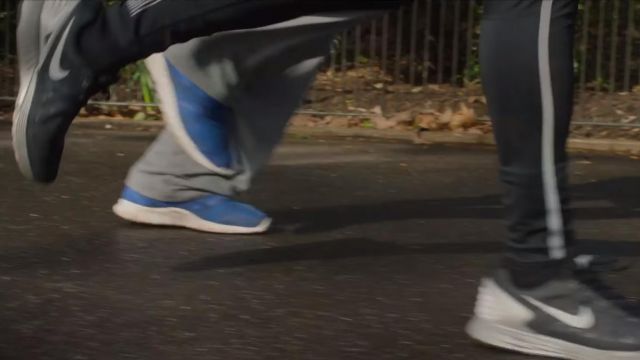 The running Nike of Benjamin Asher (Aaron Eckhart) in The fall of London