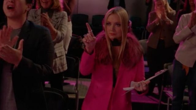 The pink jacket suit from Chanel#3 (Billie Heavy) in Scream Queens