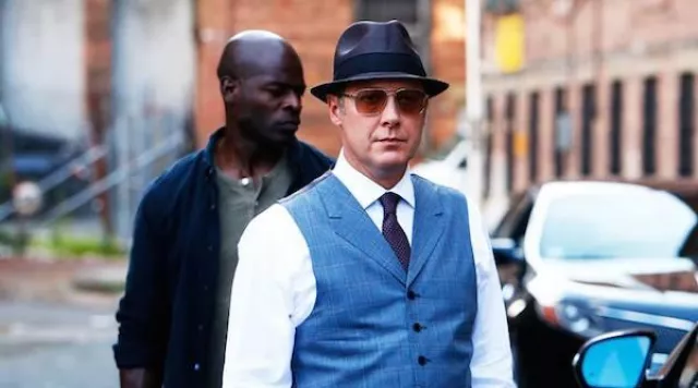 The aviator sunglasses worn by Raymond Reddington (James Spader) in The Blacklist (Season 2 Episode 19)