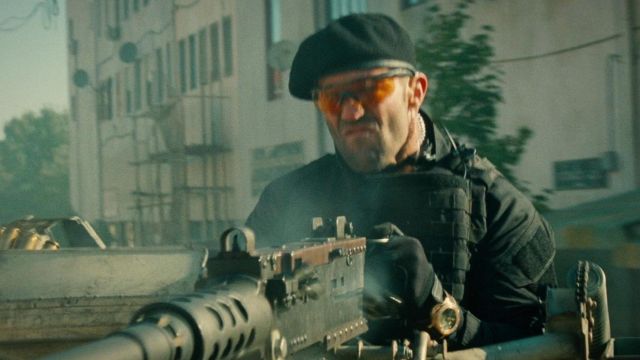 Genuine vest tactical Lee Christmas (Jason Statham) in the Expendables 2 |  Spotern
