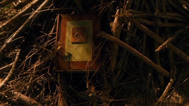 L'authentique livre de contes allemands de Jacob (Heath Ledger) dans Les Frères Grimm