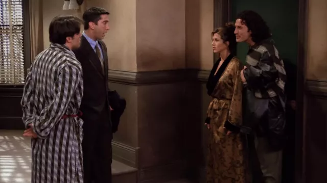 La robe de chambre portée par Rachel Green (Jennifer Aniston) dans la série Friends (Saison 1 Épisode 11)