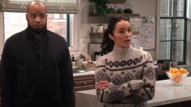 Veronica Beard Chiana Fairisle Turtleneck Sweater worn by Julia Mariano (Abigail Spencer) as seen in Extended Family (S01E08)