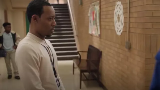 Old Navy Mens Long Sleeve Pullover Sweater worn by Gregory Eddie (Tyler James Williams) as seen in Abbott Elementary (S03E03)
