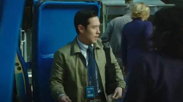 Veste Harrington classique Superdry portée par le Dr Ben Song (Raymond Lee) dans Quantum Leap (S02E11)