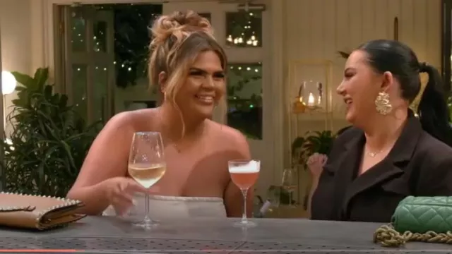 Vestido de lino de Asos usado por Ivy como se ve en First Dates (T21E03)