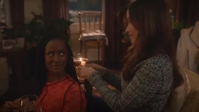 St. John Long-Sleeve Top worn by Dr. Sam Griffith (Sophia Bush) as seen in Good Sam (S01E12)